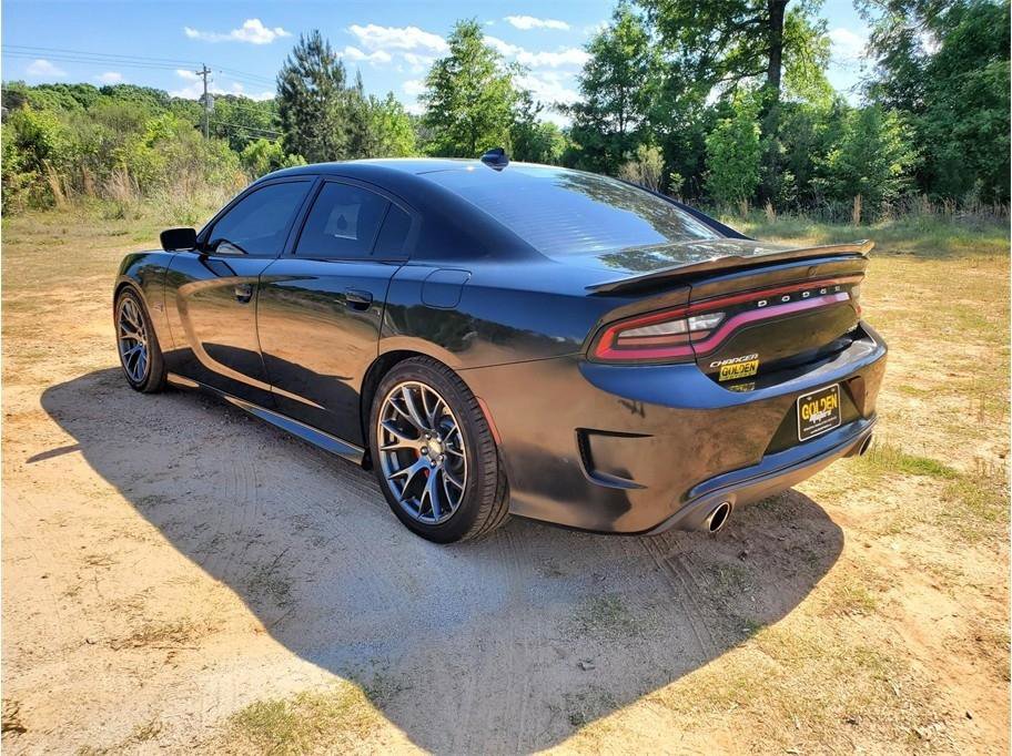 Used 2016 Dodge Charger SRT w/ Harman/Kardon Audio Group RWD image 10