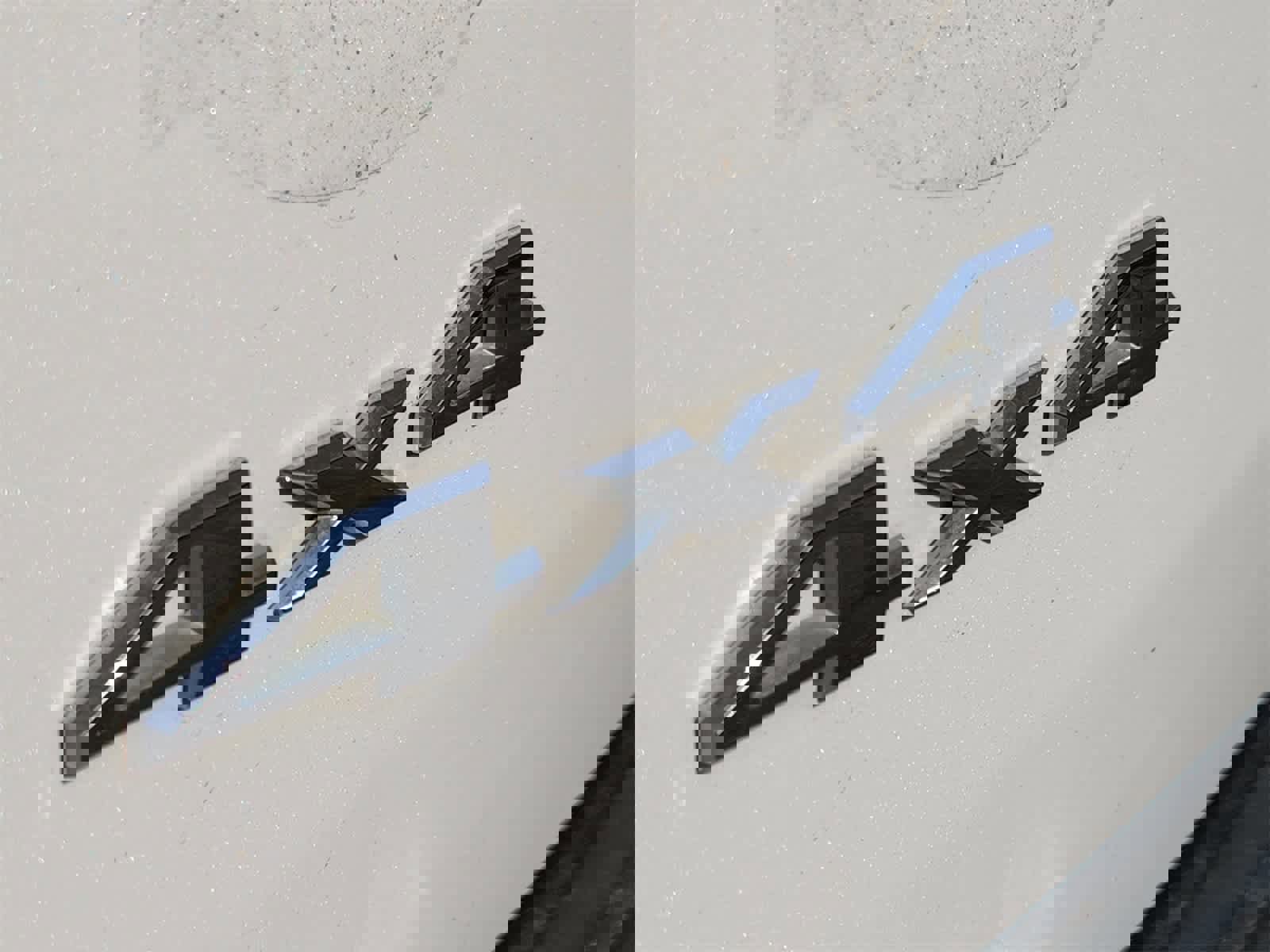 Used 2017 Jeep Grand Cherokee Overland w/ Jeep Active Safety Group image 12