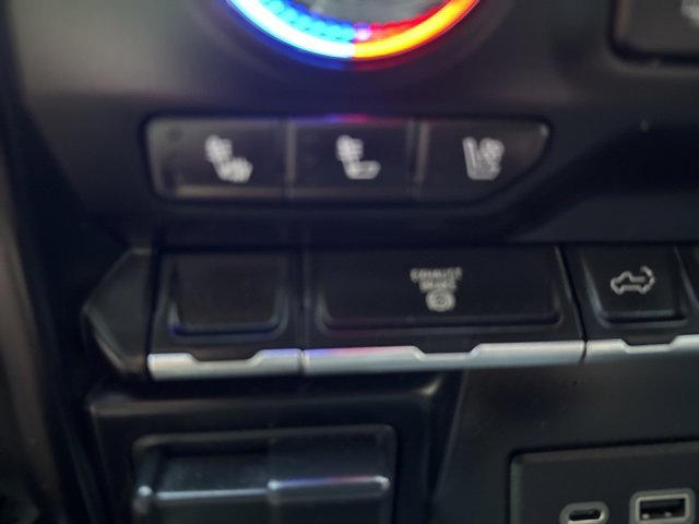 Used 2023 GMC Sierra 2500 AT4 image 50