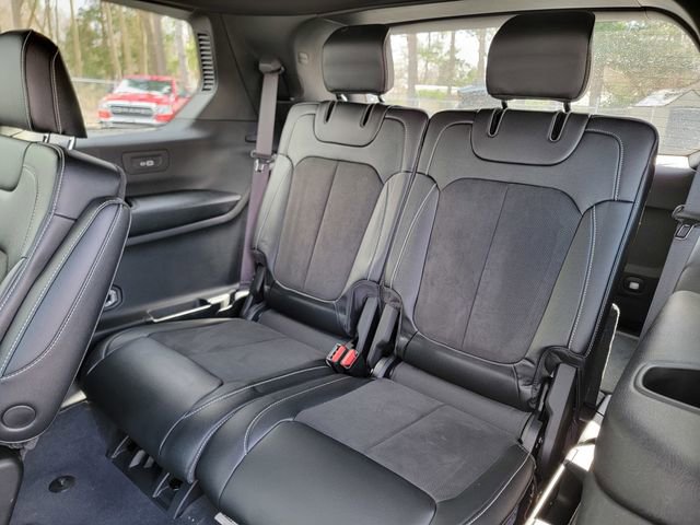 Certified 2023 Jeep Grand Cherokee L Laredo image 22