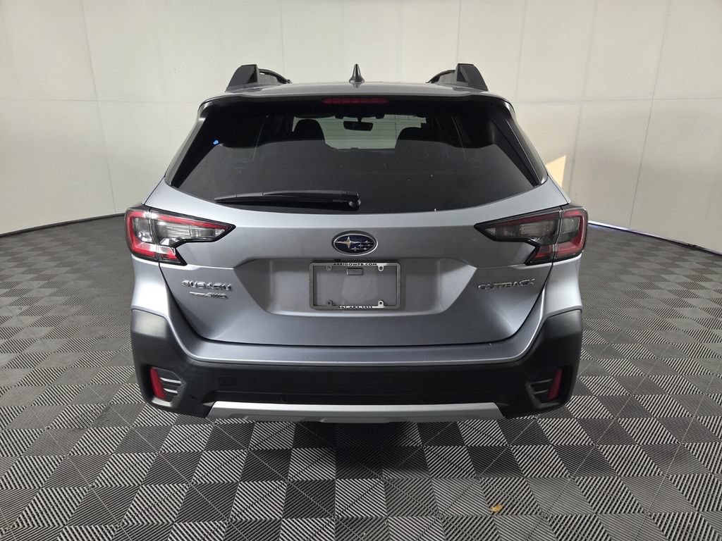 Used 2022 Subaru Outback Limited AWD/4WD image 5