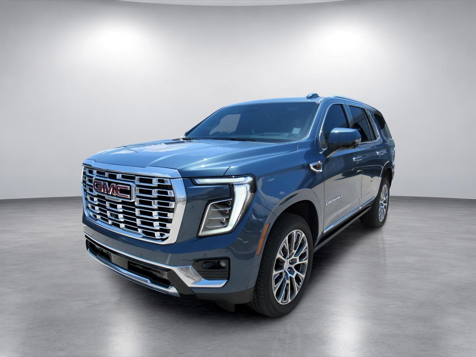 New 2026 GMC Yukon Denali w/ Sun & Power Step Package RWD image 3