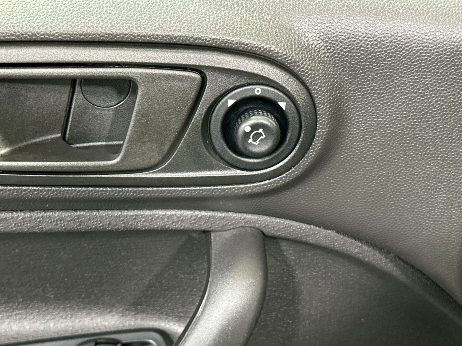 Used 2019 Ford Fiesta SE w/ Equipment Group 201A image 17