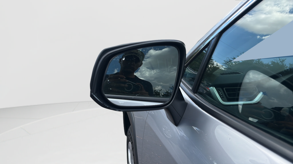 Used 2024 Toyota RAV4 LE FWD image 25