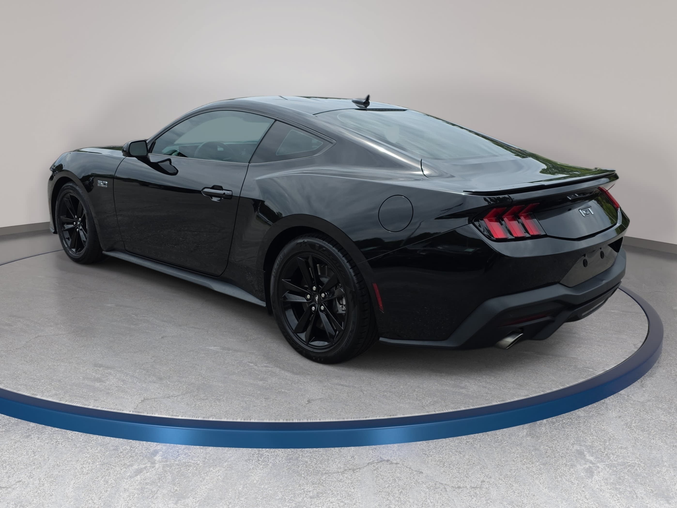 Used 2024 Ford Mustang GT RWD image 7