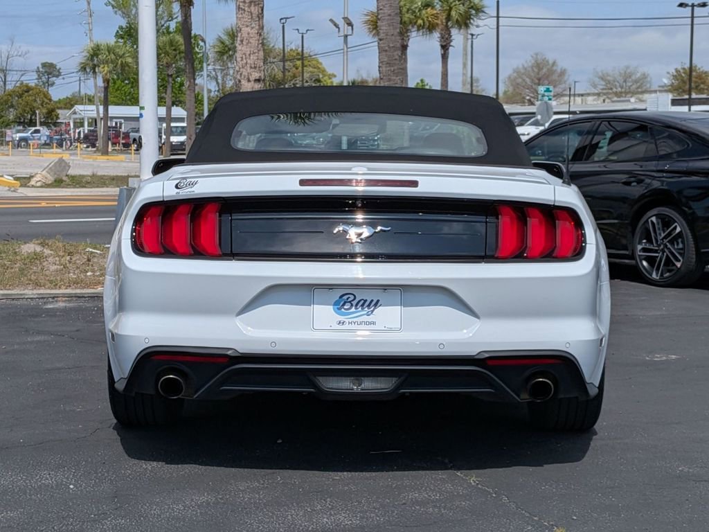 Used 2022 Ford Mustang Premium image 7