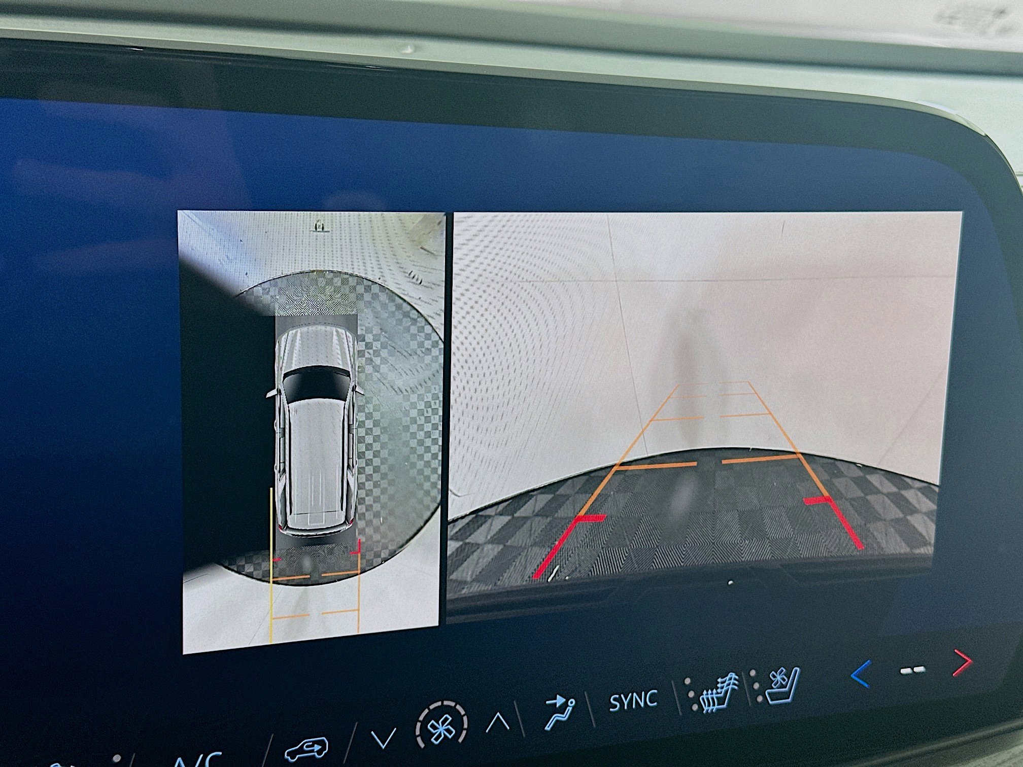 Used 2025 Chevrolet Tahoe Premier image 23