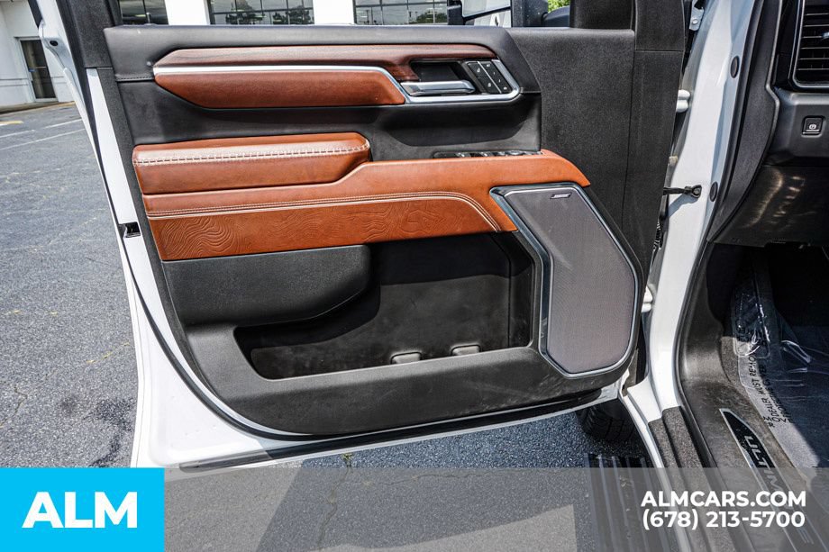 Used 2024 GMC Sierra 3500 Denali Ultimate AWD/4WD image 48