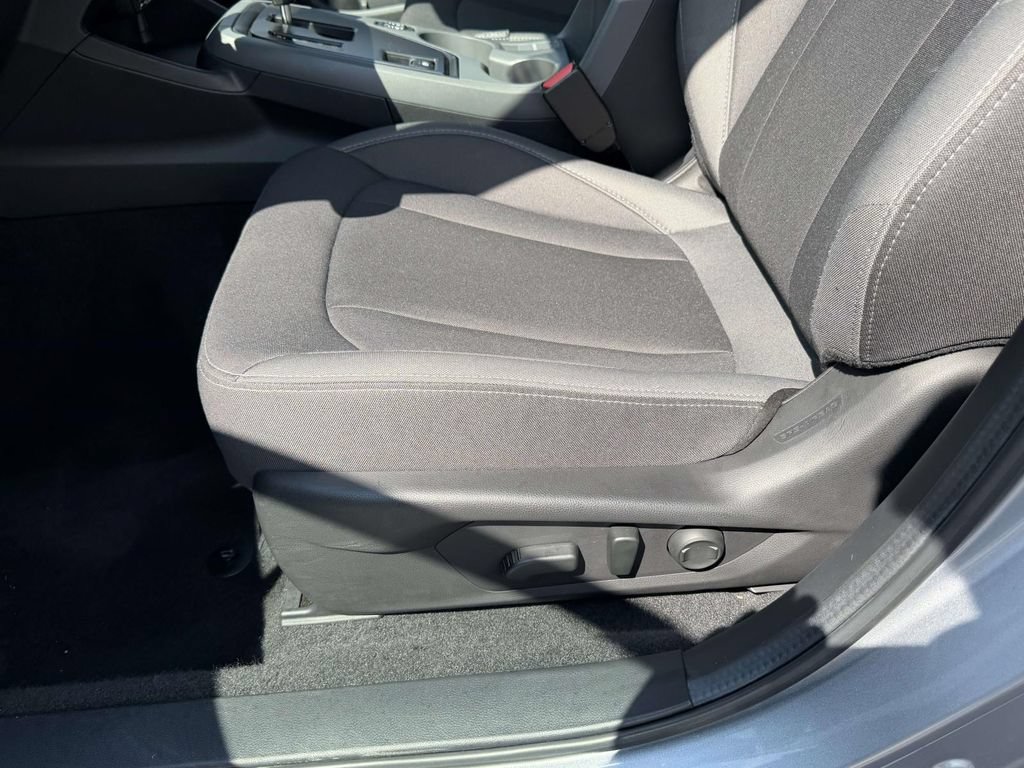 Certified 2026 Subaru Crosstrek 2.5i Premium AWD/4WD image 17