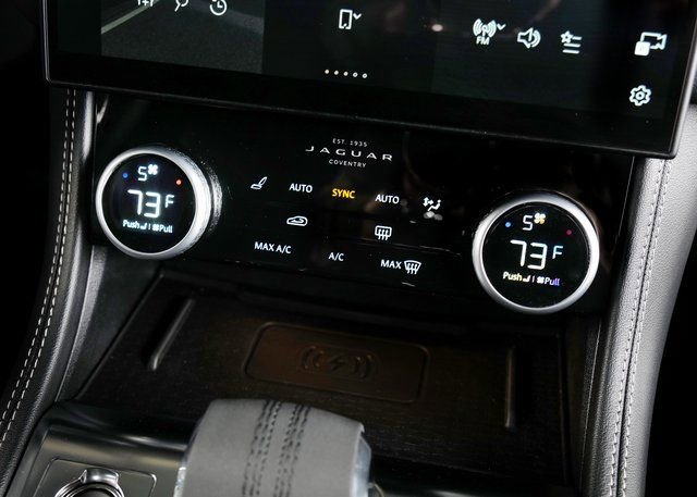 Used 2025 Jaguar F-PACE R-Dynamic S image 15