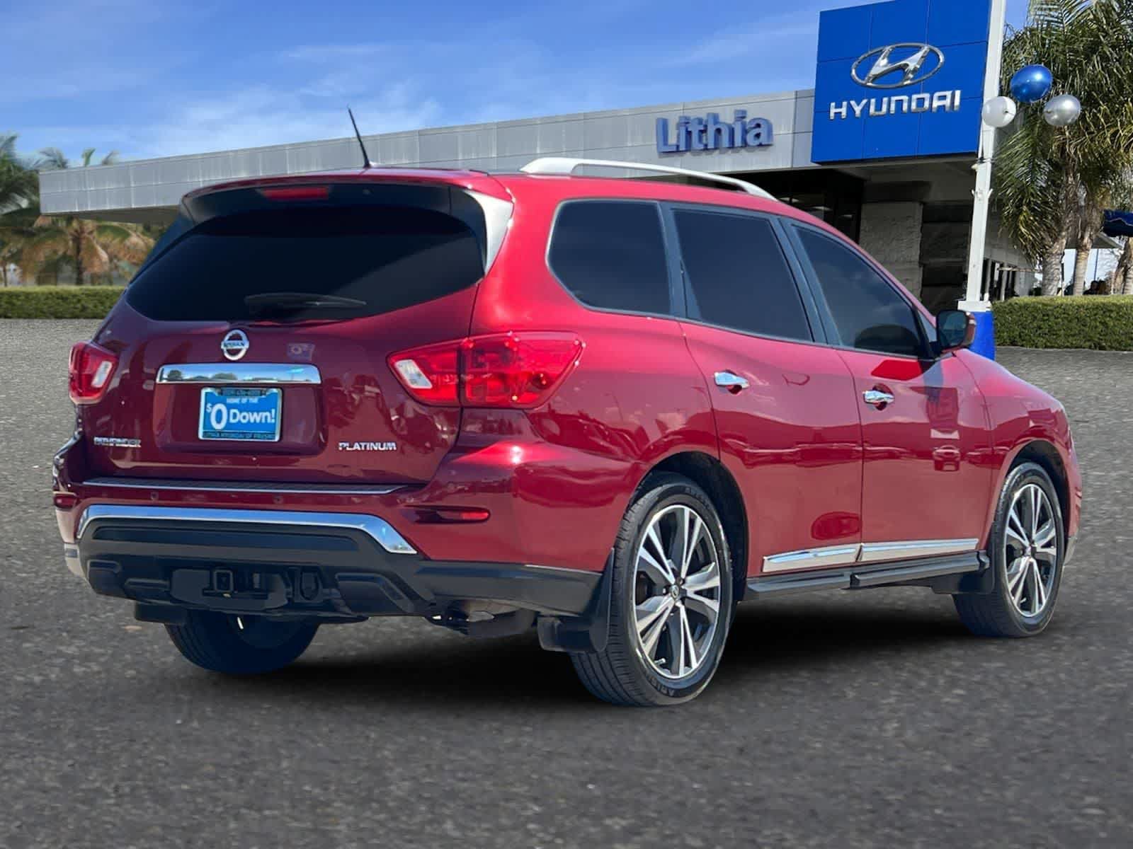 Used 2018 Nissan Pathfinder Platinum FWD video 3