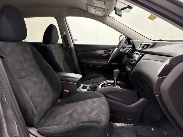 Used 2015 Nissan Rogue SV image 19