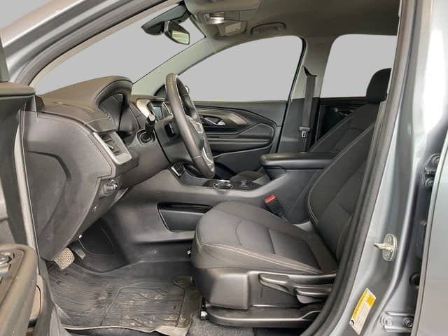 Used 2023 GMC Terrain SLE w/ LPO, Floor Liner Package image 16