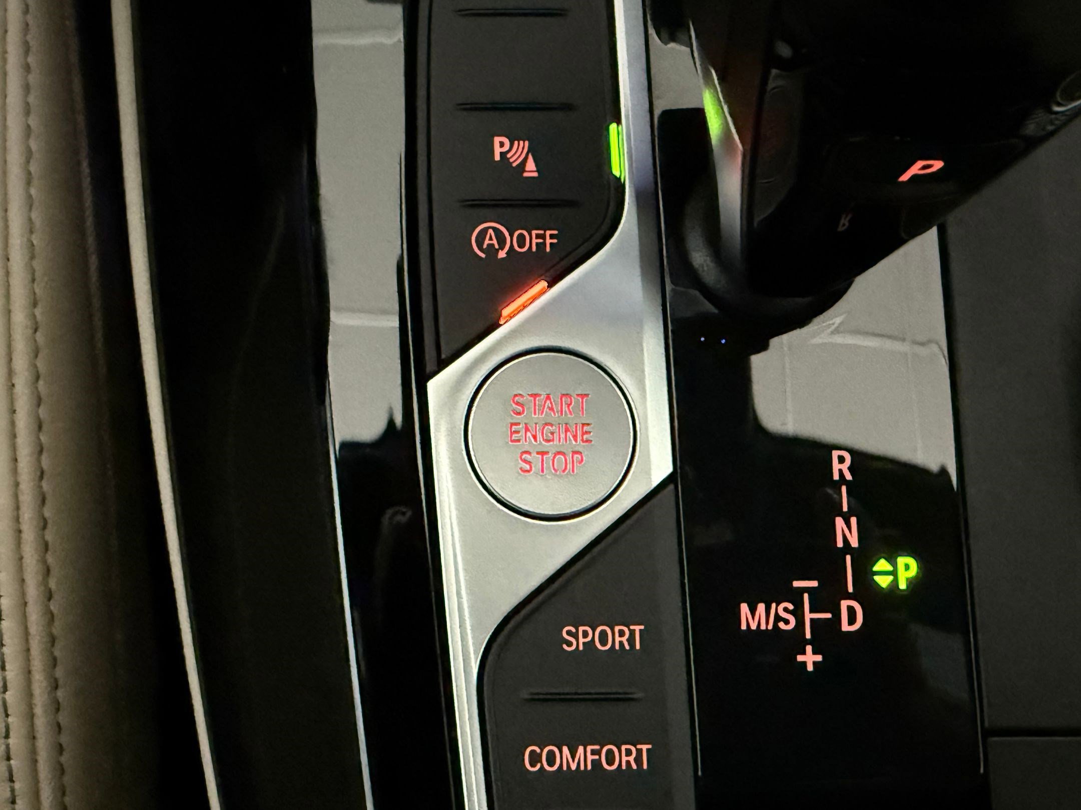 Used 2022 BMW X4 xDrive30i w/ M Sport Package 2 image 21