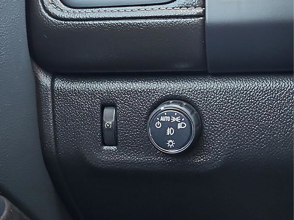 Used 2022 GMC Canyon Elevation RWD image 13