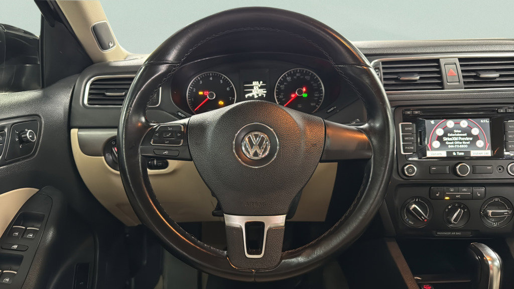 Used 2013 Volkswagen Jetta SEL FWD image 36