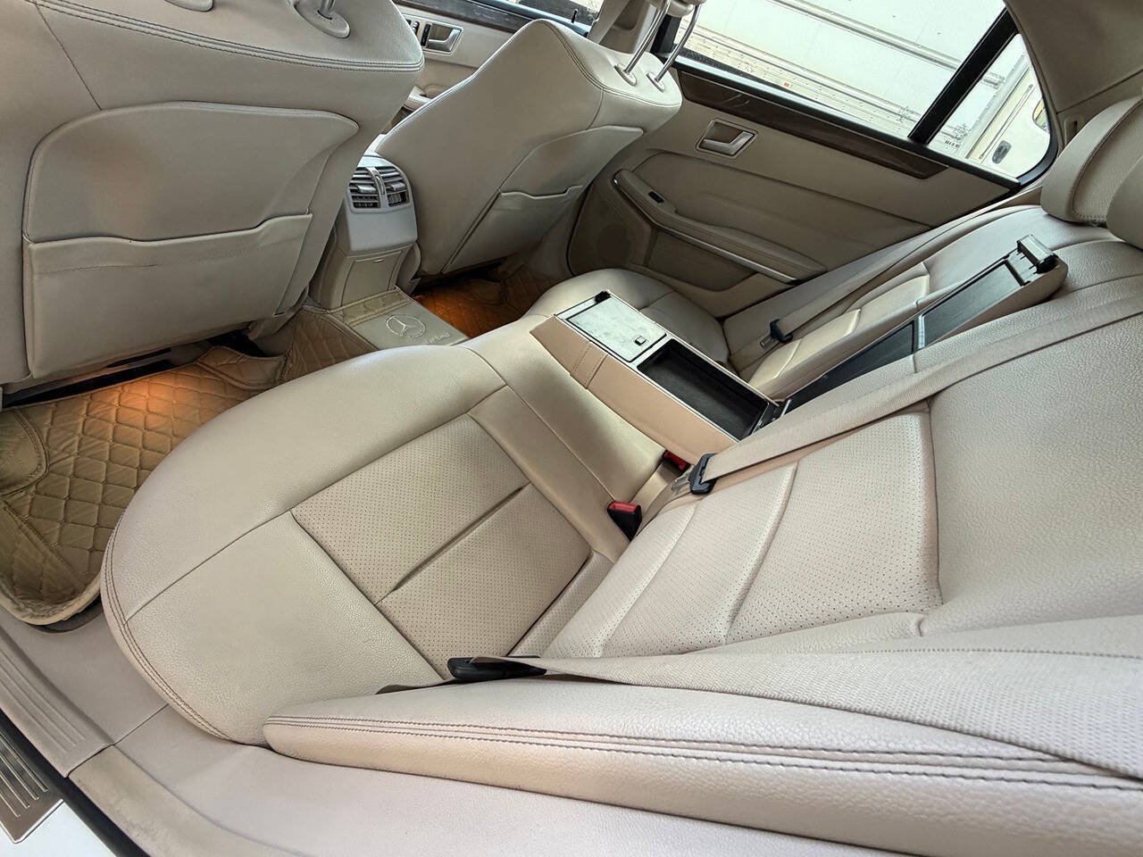 Used 2014 Mercedes-Benz E 350 4MATIC Sedan w/ Premium 1 Package image 23