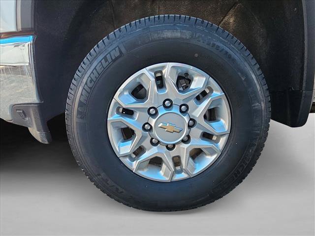 Certified 2022 Chevrolet Silverado 2500 LT w/ Convenience Package AWD/4WD image 23