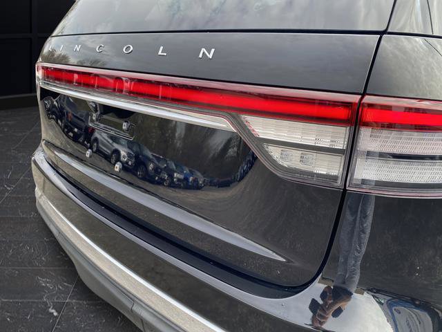 Used 2020 Lincoln Aviator Reserve w/ Equipment Group 201A AWD/4WD image 35