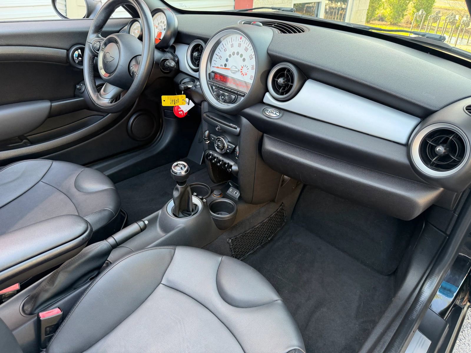 Used 2013 MINI Cooper Roadster FWD image 82