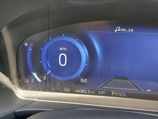 Used 2022 Ford Escape Titanium FWD image 25