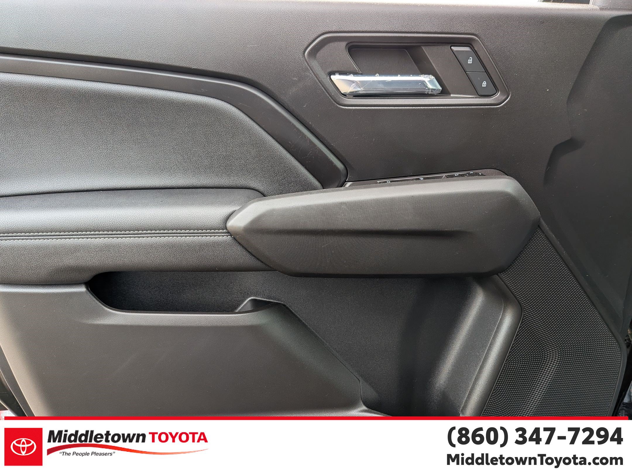 Used 2023 Chevrolet Colorado LT w/ Advanced Trailering Package AWD/4WD image 10