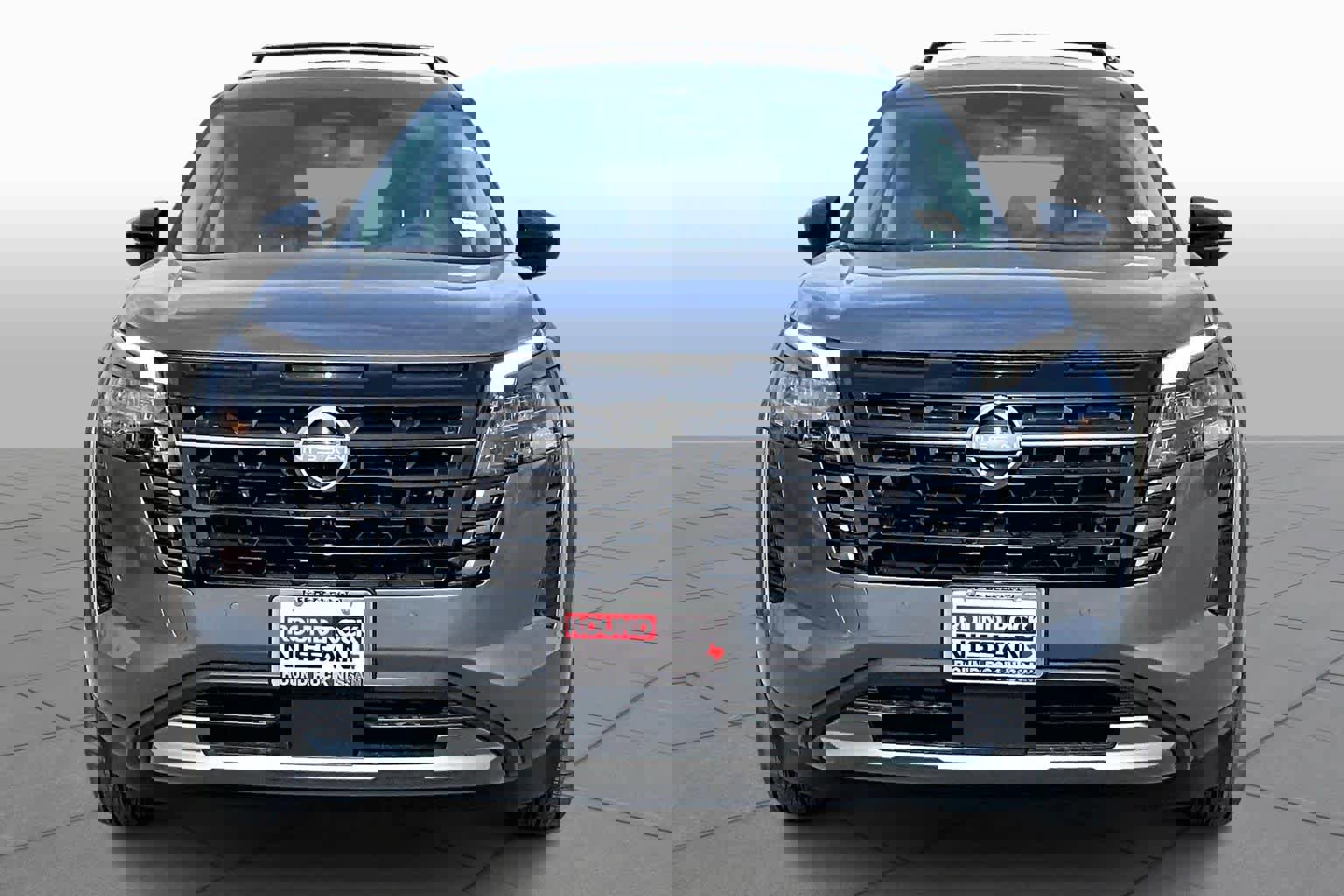 New 2026 Nissan Pathfinder SL image 3