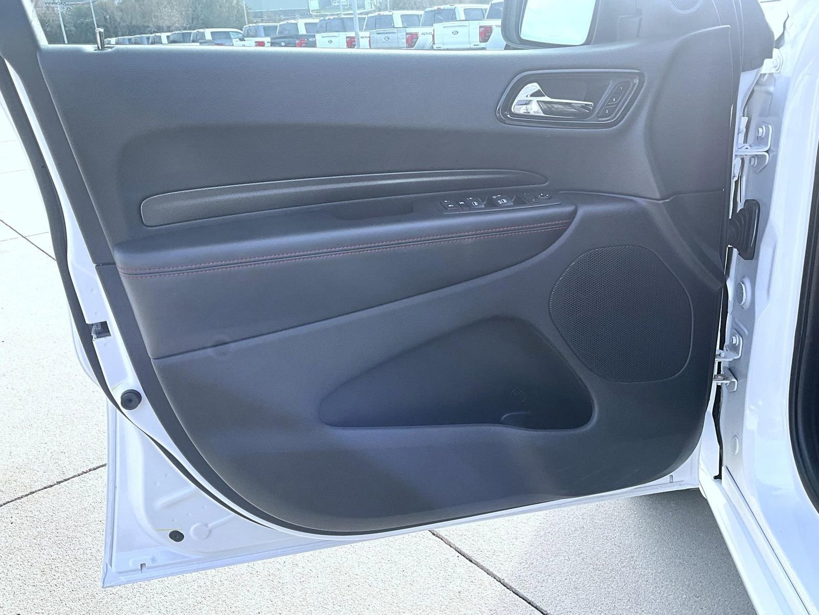 Used 2025 Dodge Durango GT image 9