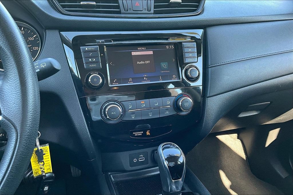 Used 2018 Nissan Rogue S AWD/4WD image 9