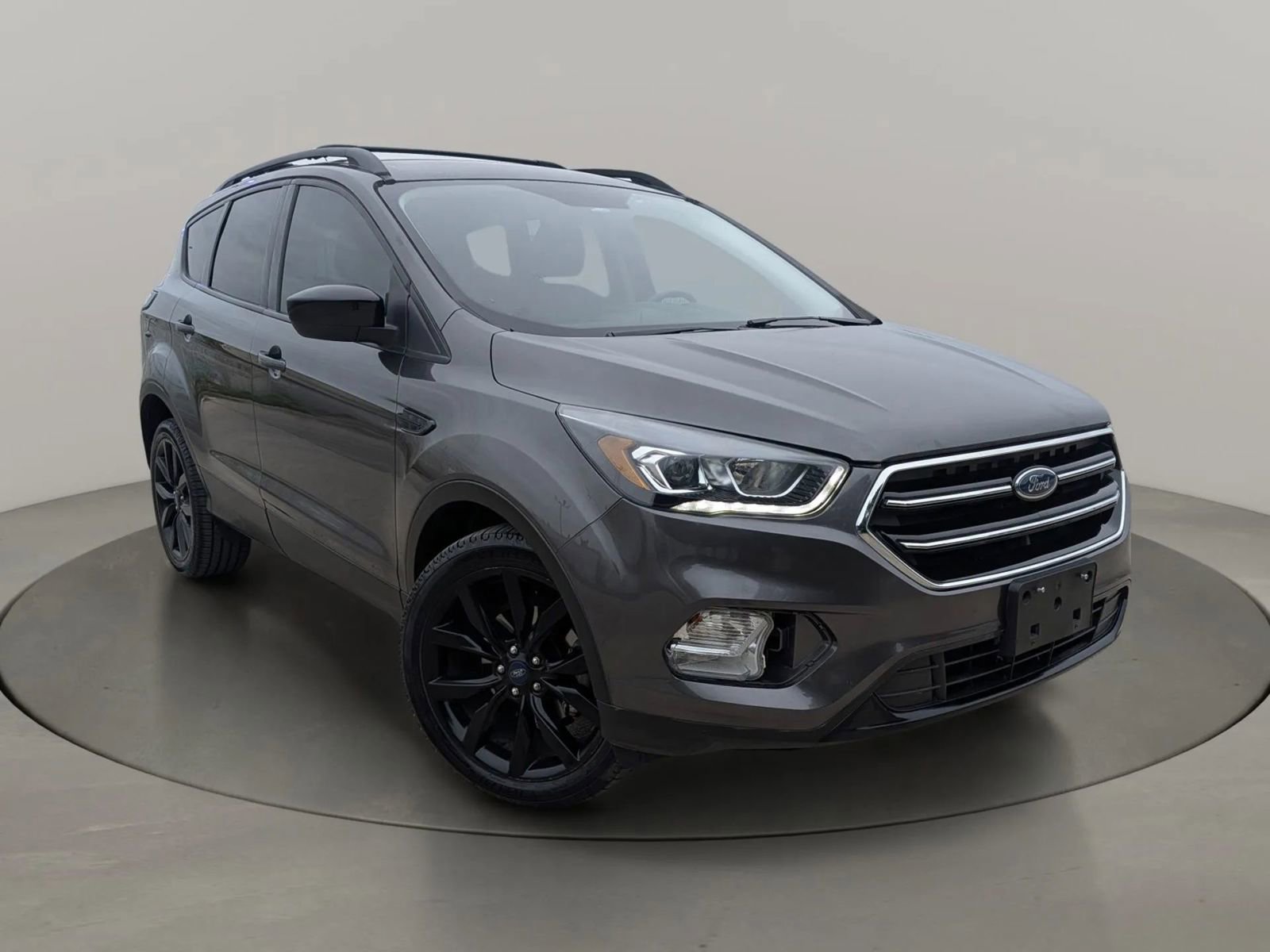Used 2017 Ford Escape SE w/ Equipment Group 201A FWD image 6