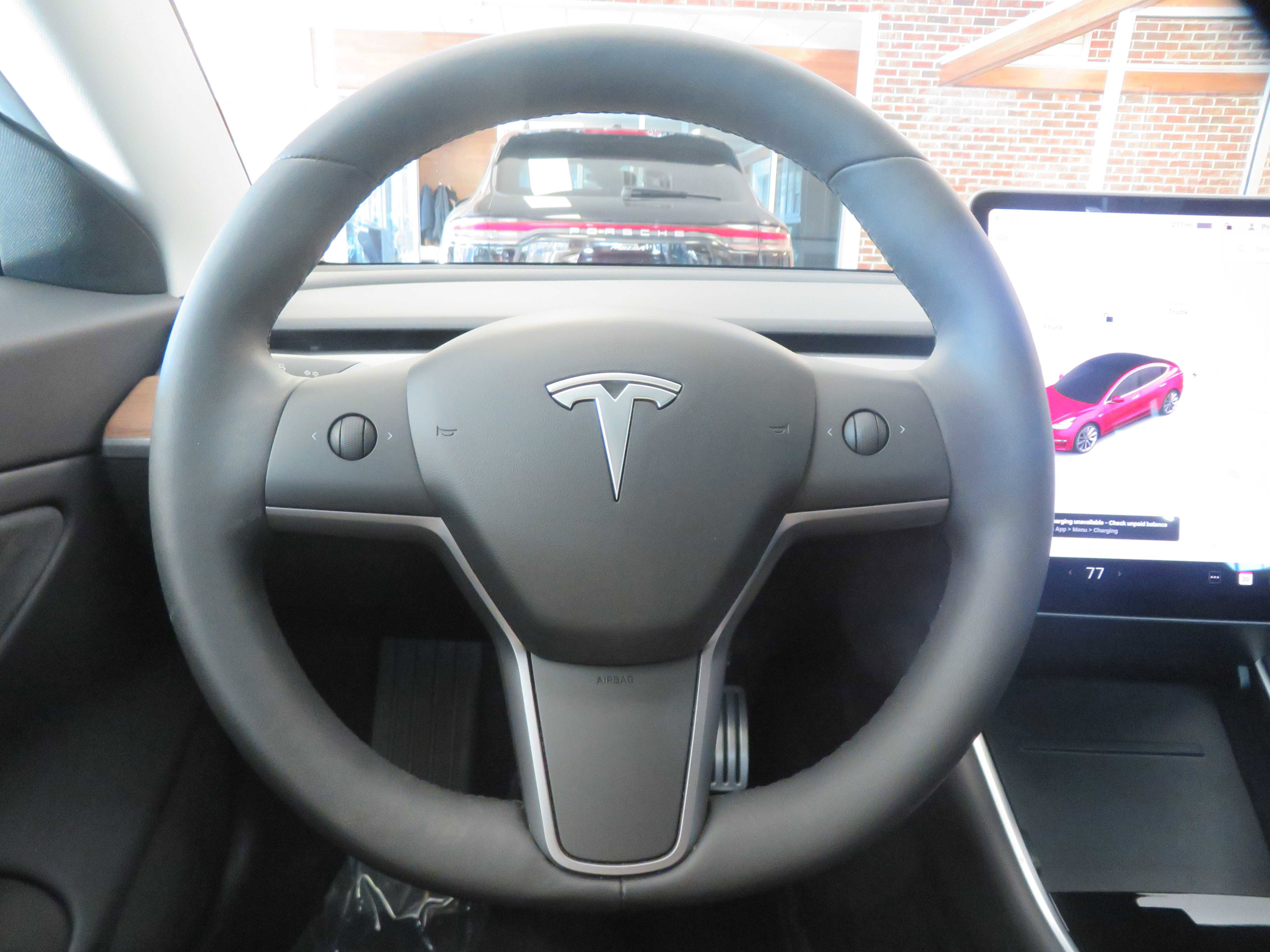 Used 2019 Tesla Model 3 Performance image 11