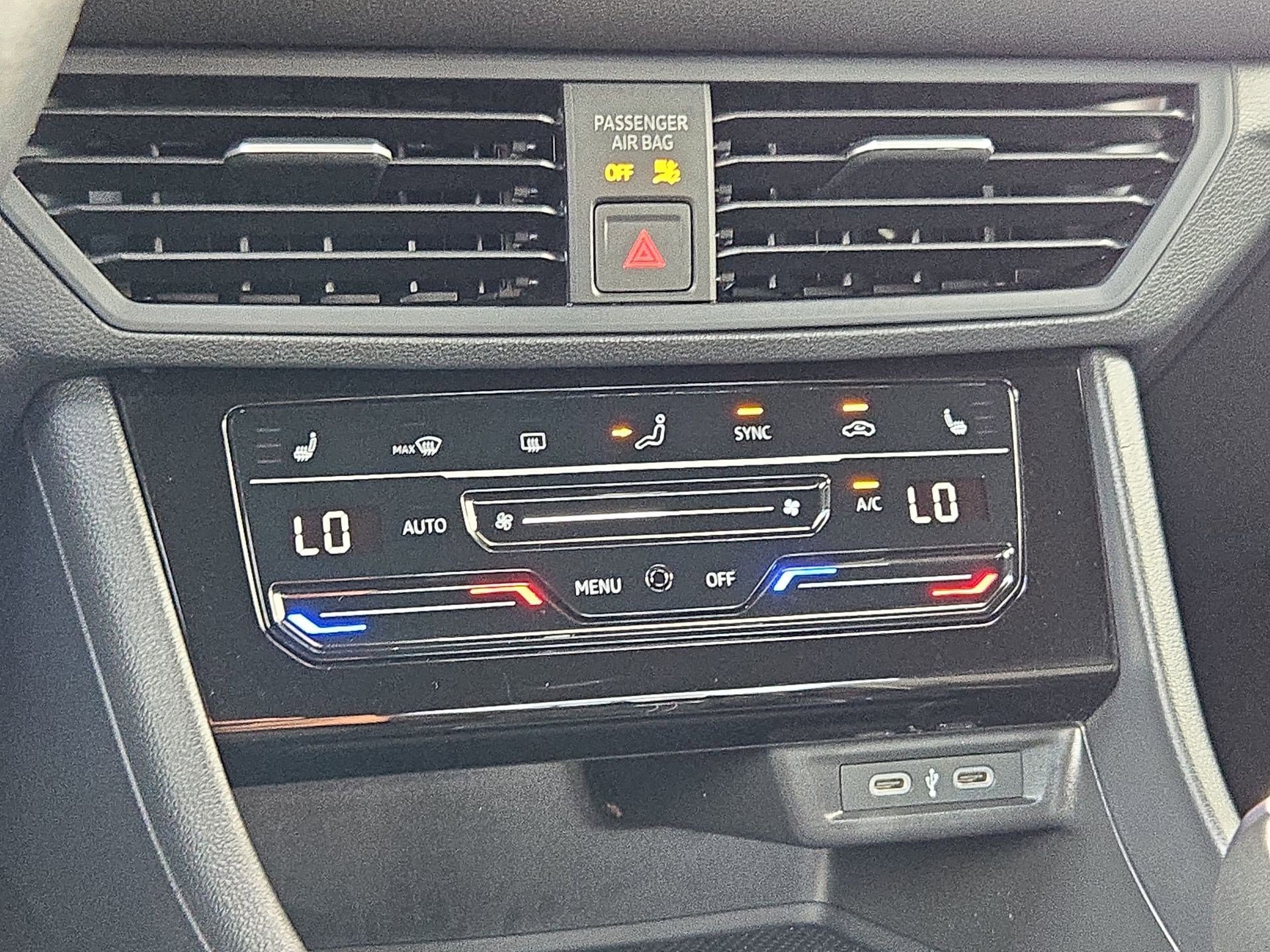 Used 2025 Volkswagen Jetta Sport image 24