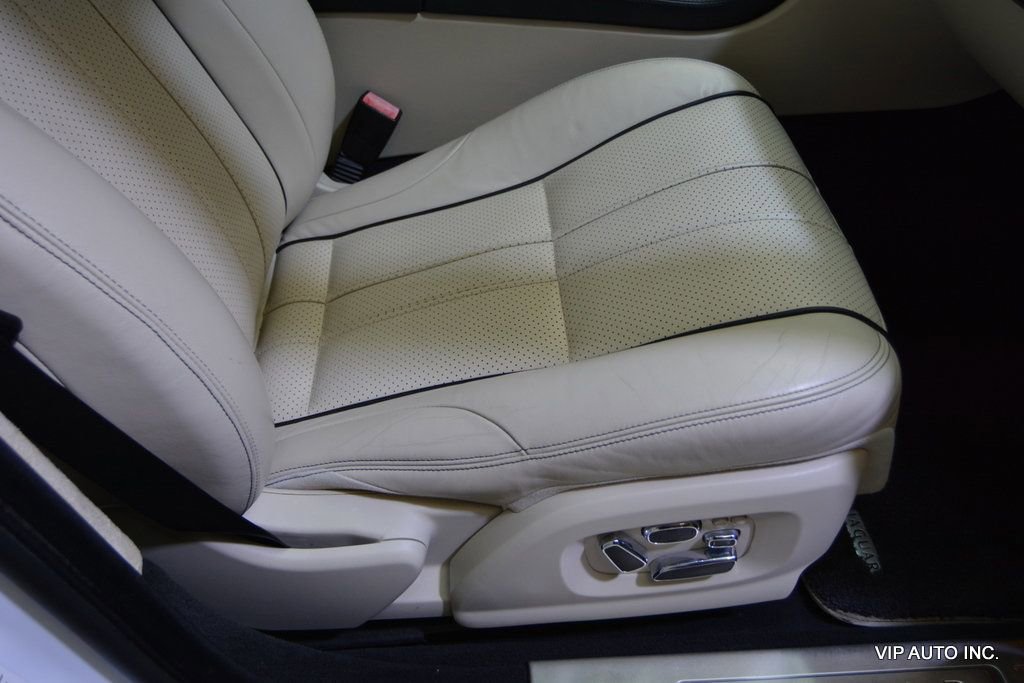 Used 2012 Jaguar XJ L image 18