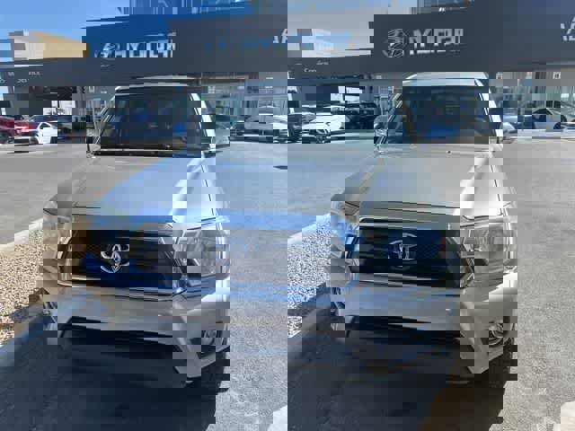 Used 2015 Toyota Tacoma PreRunner w/ Limited Package image 6