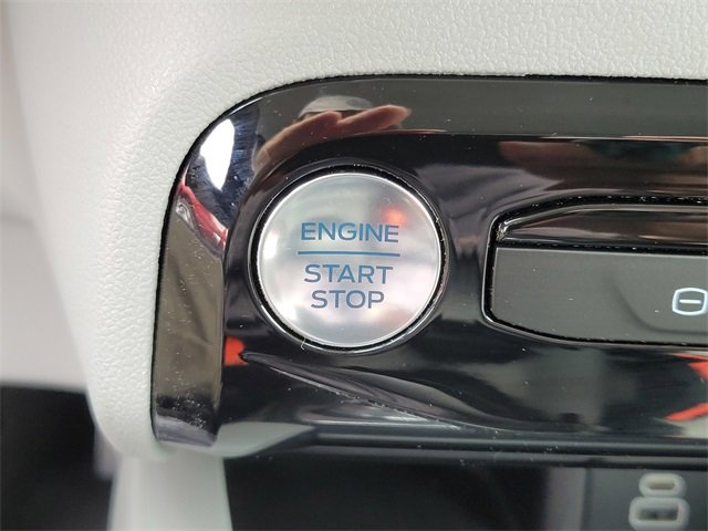 New 2025 Ford Escape SE image 23