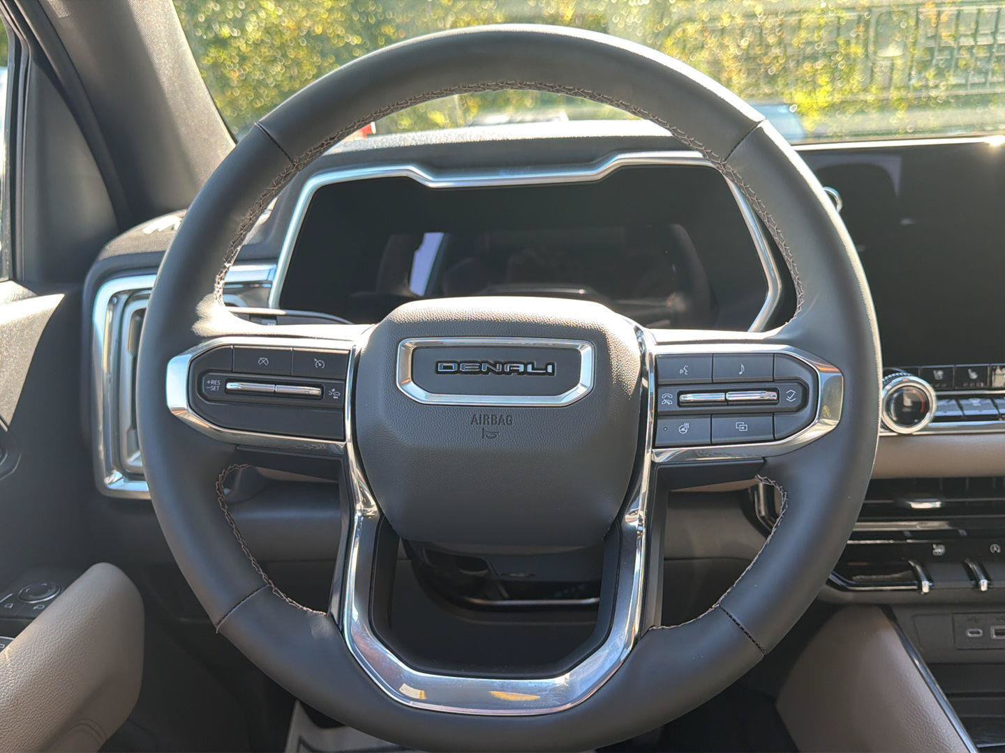 New 2026 GMC Canyon Denali AWD/4WD image 18
