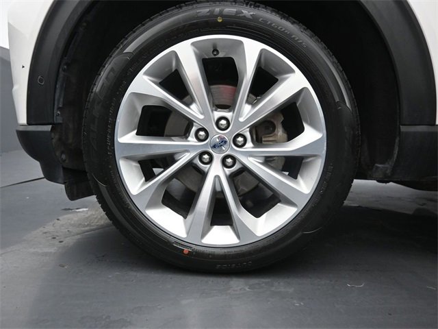 Certified 2022 Ford Explorer Platinum w/ Equipment Group 601A image 35