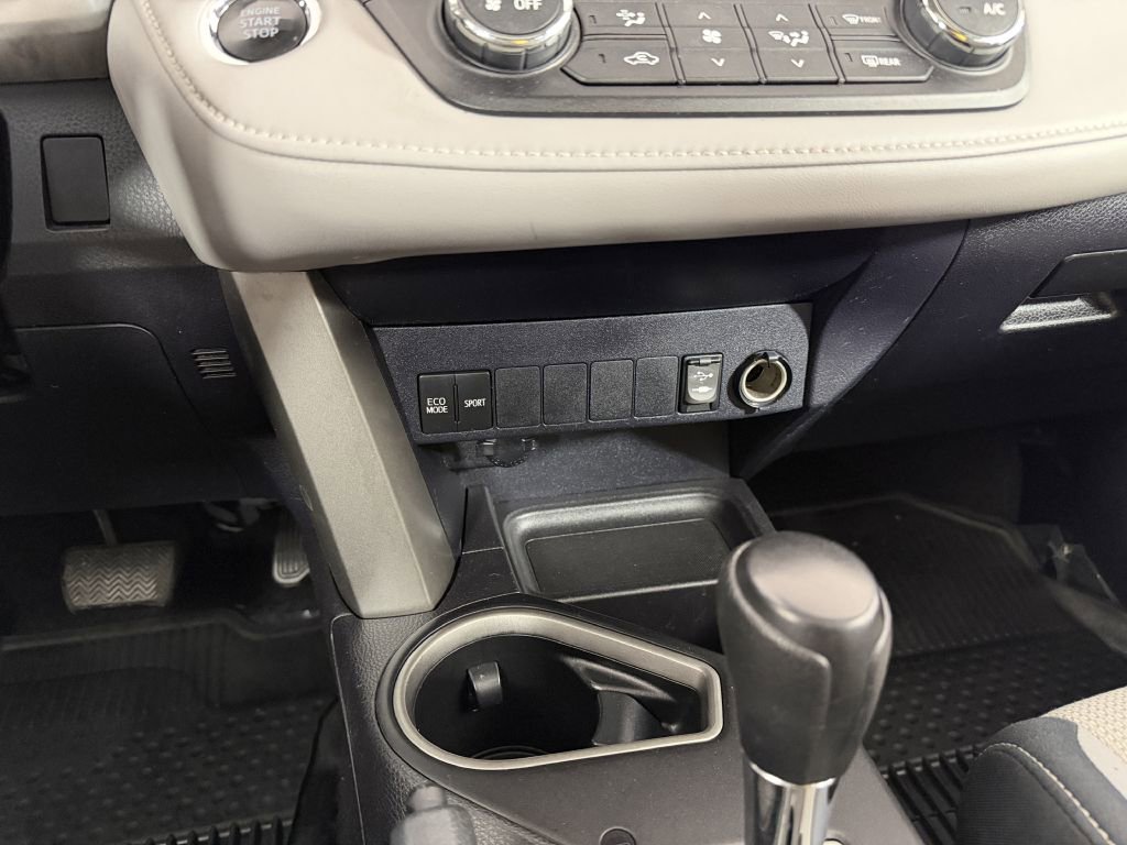 Used 2017 Toyota RAV4 XLE image 29