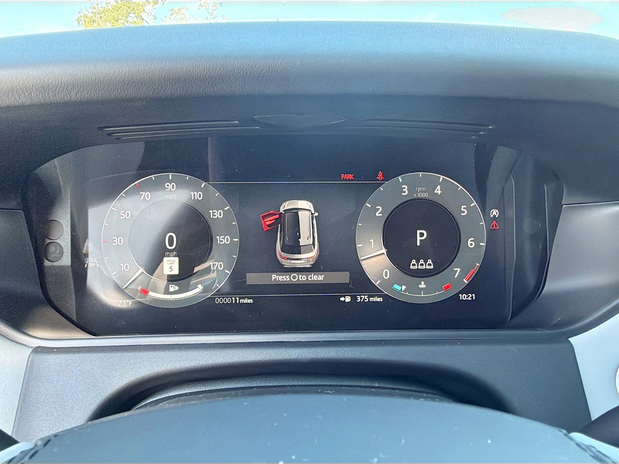 New 2026 Land Rover Range Rover Velar Dynamic SE image 40