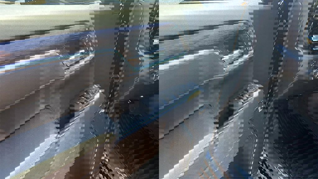 New 2026 Chevrolet Silverado 1500 LTZ w/ LTZ Premium Package image 12