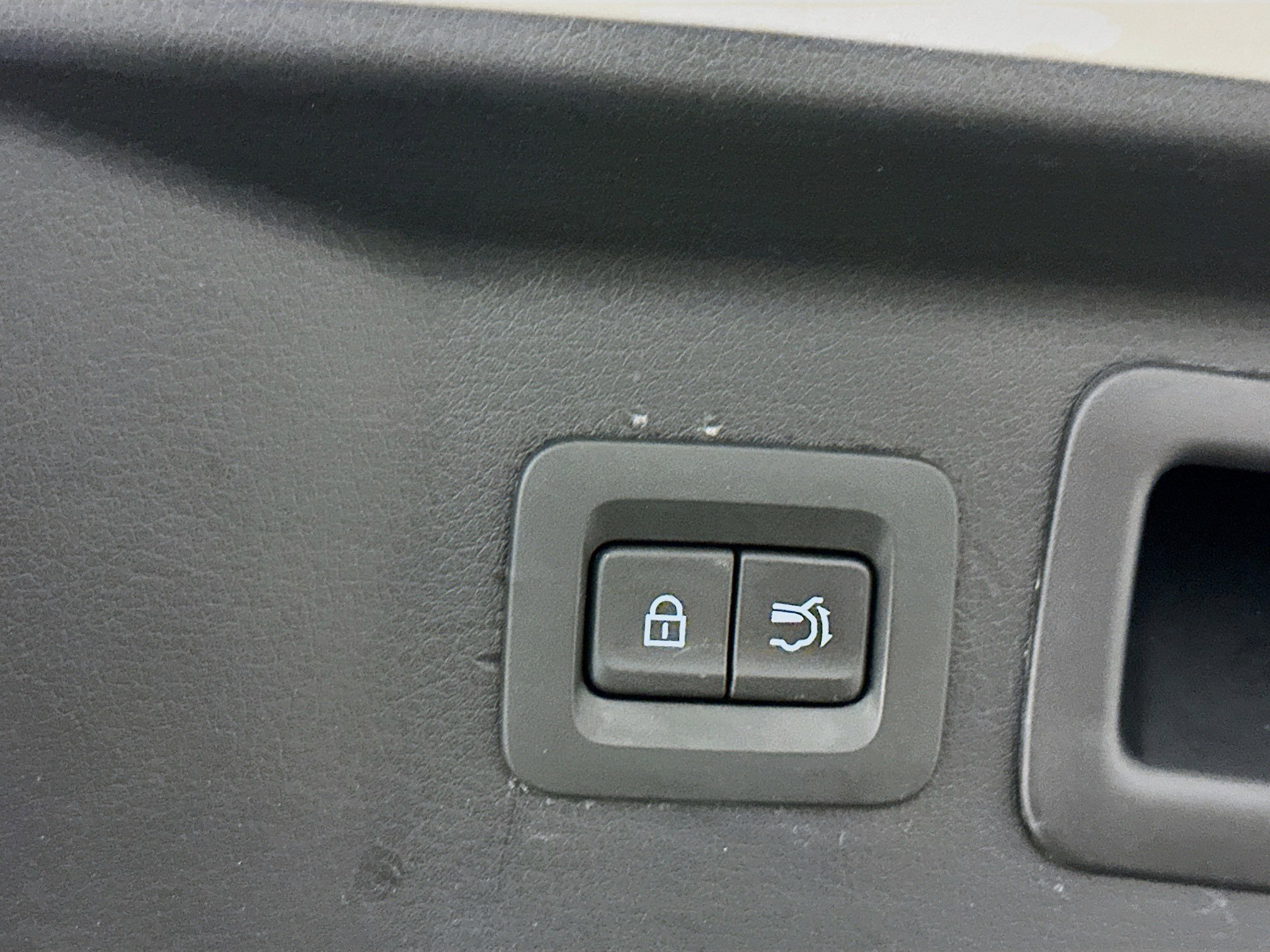 Used 2025 MAZDA CX-90 3.3 Turbo w/ Premium Sport Pkg image 33