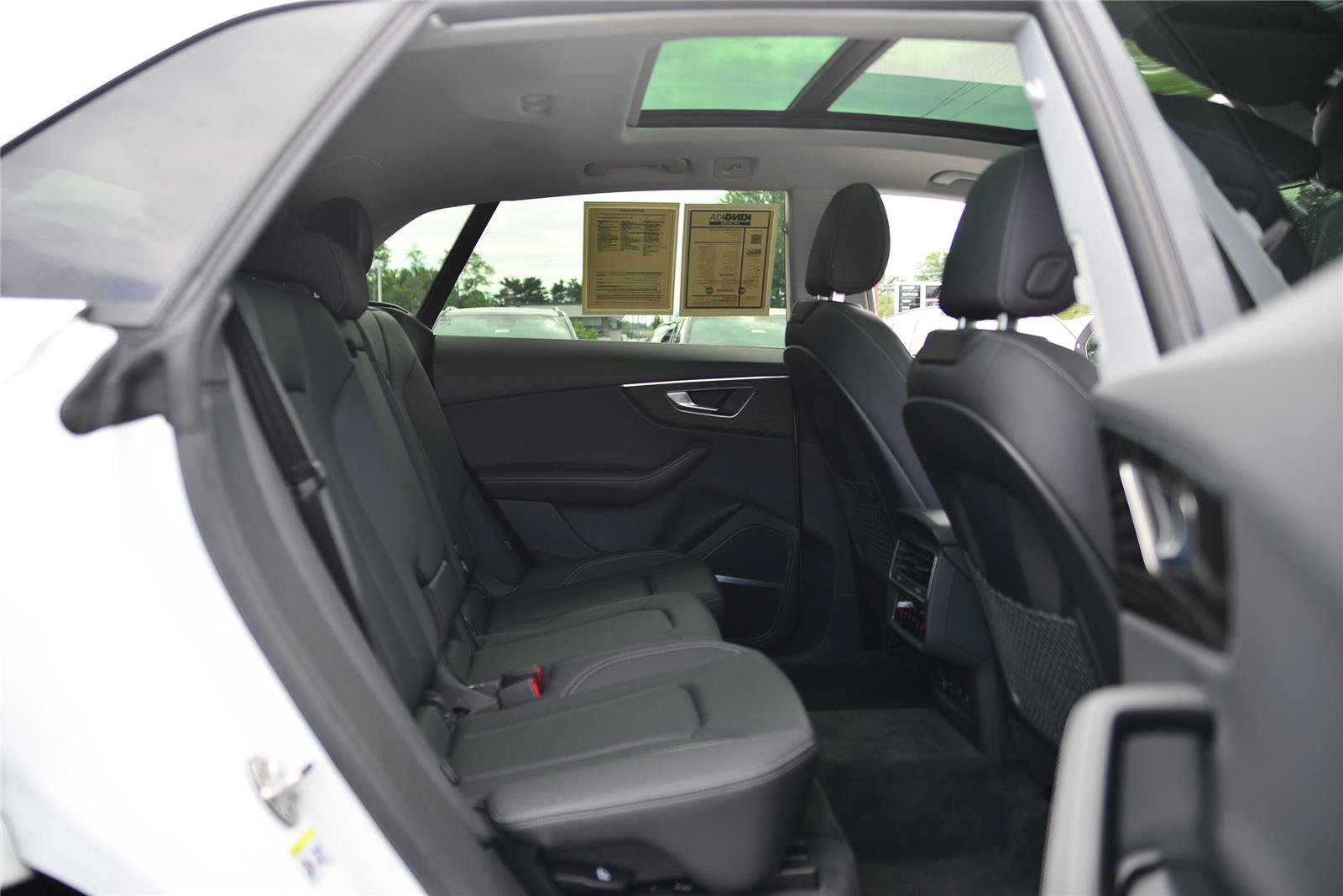Used 2023 Audi Q8 Premium Plus AWD/4WD image 19