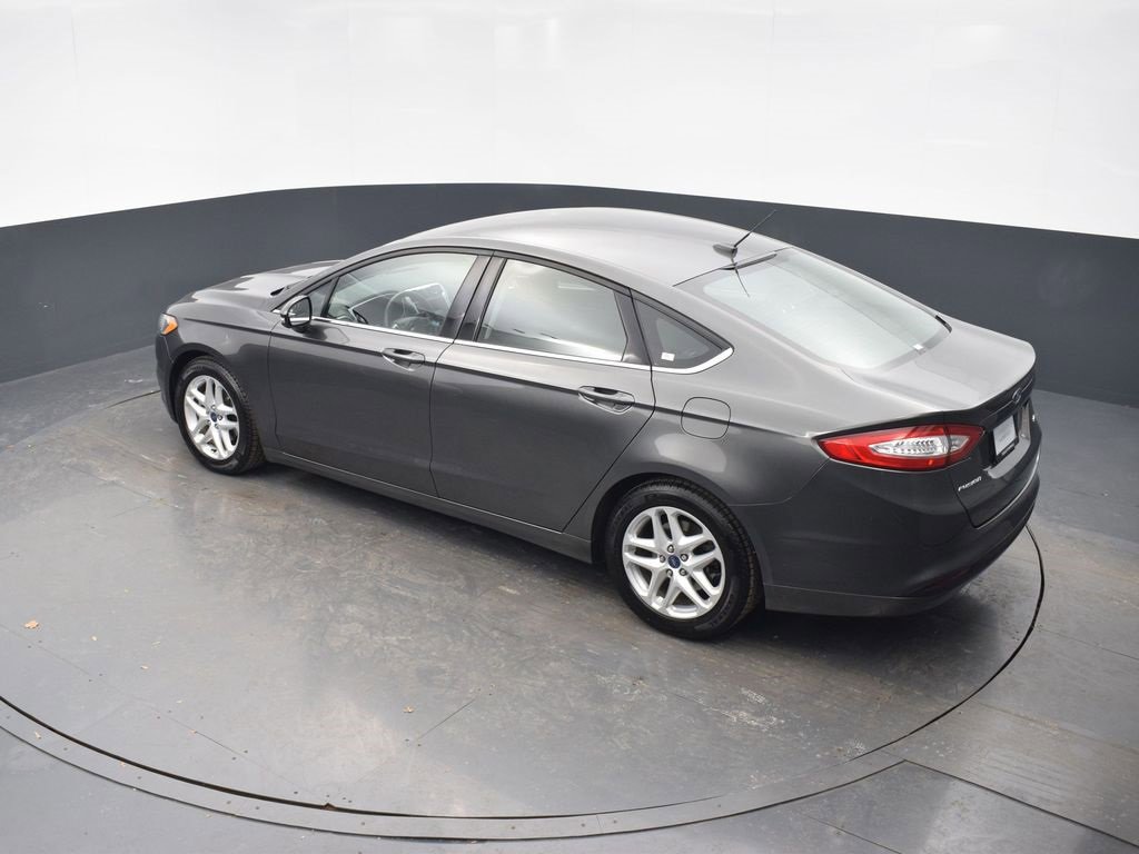 Used 2016 Ford Fusion SE image 40