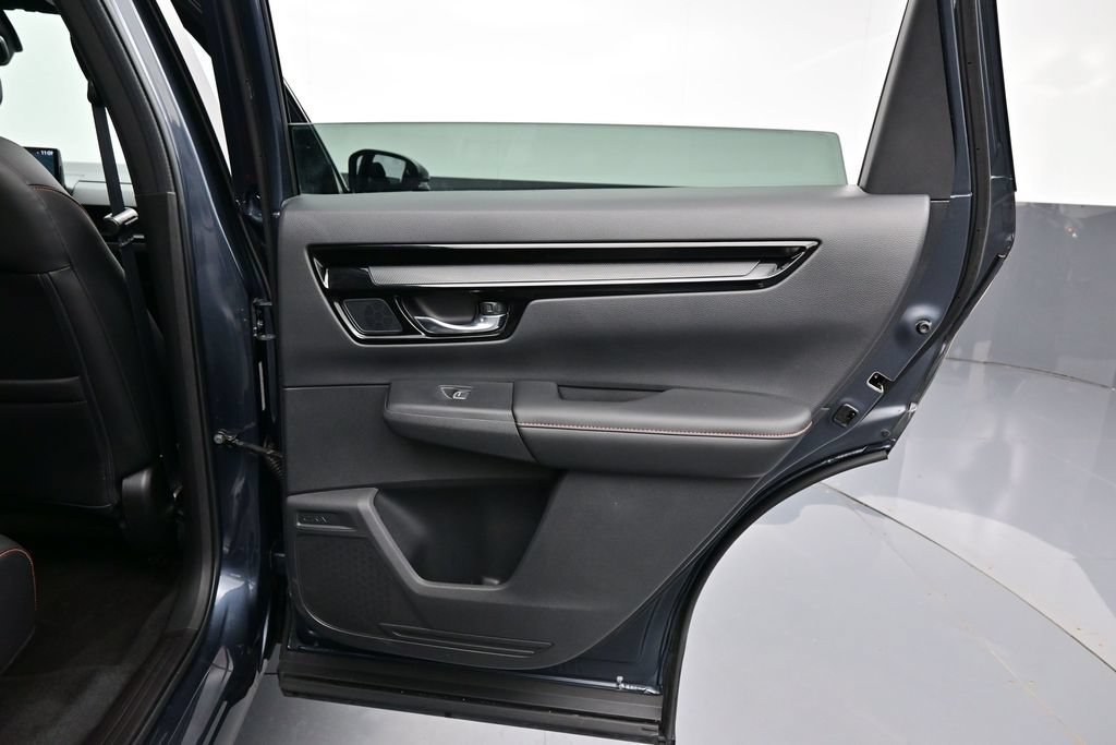 Used 2025 Honda CR-V Sport Touring image 32