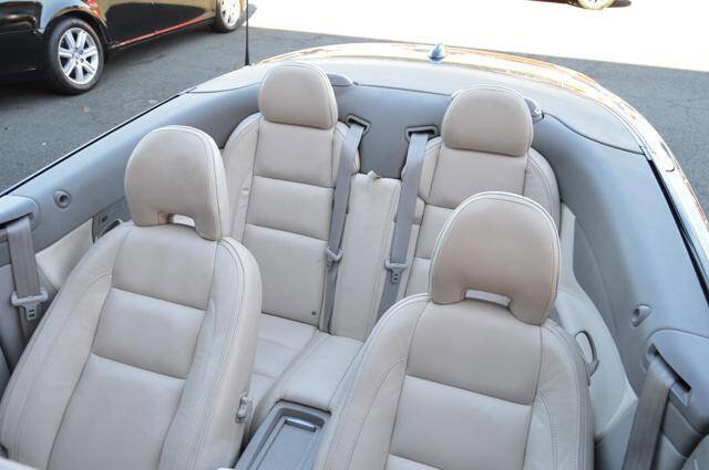 Used 2011 Volvo C70 T5 w/ Convenience Pkg image 49