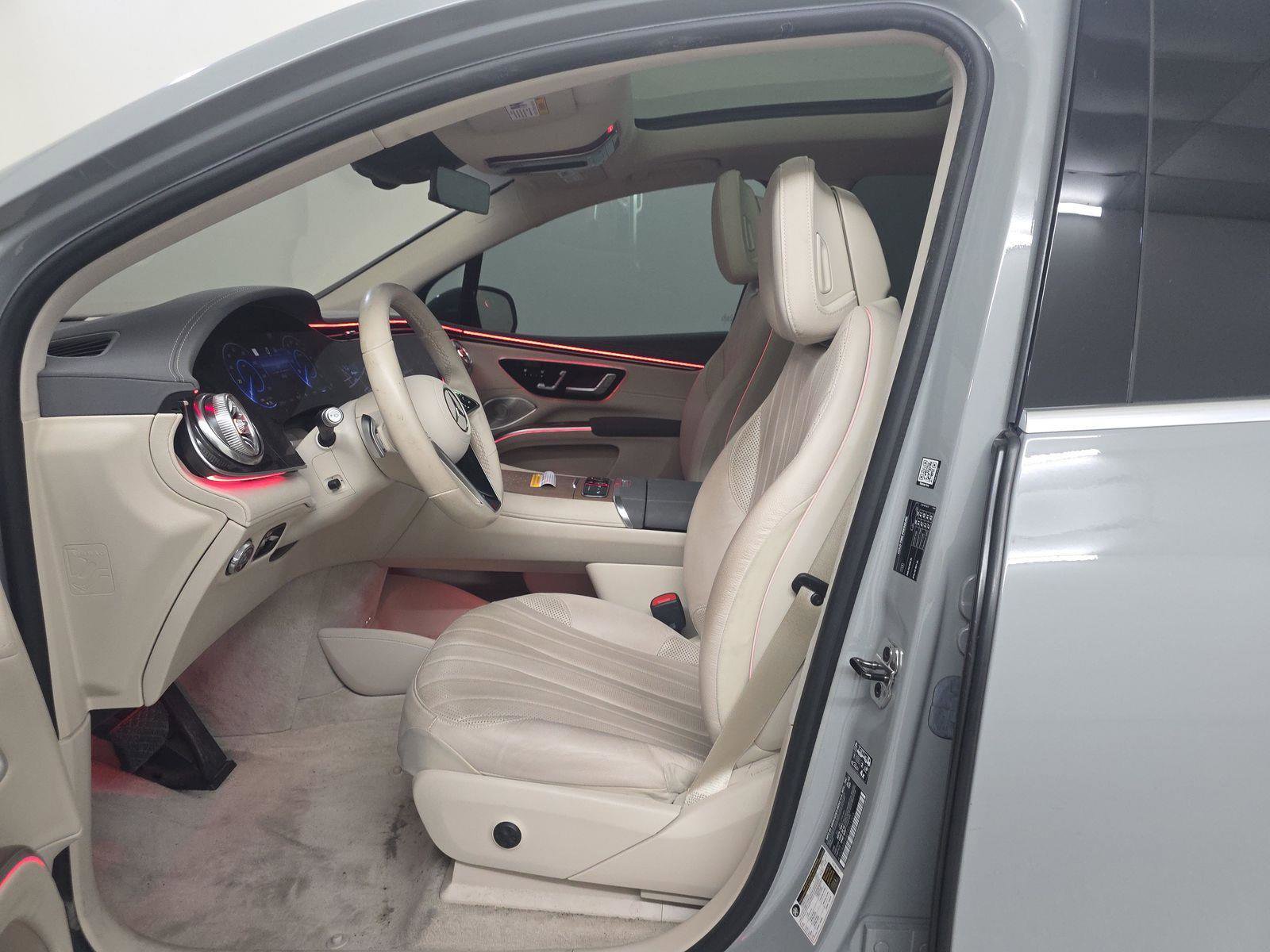 Used 2023 Mercedes-Benz EQS 580 4MATIC SUV image 5