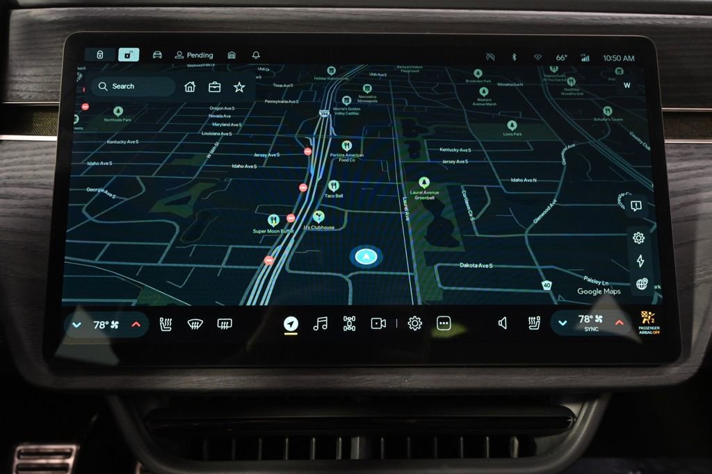 Used 2023 Rivian R1S Adventure AWD/4WD image 31