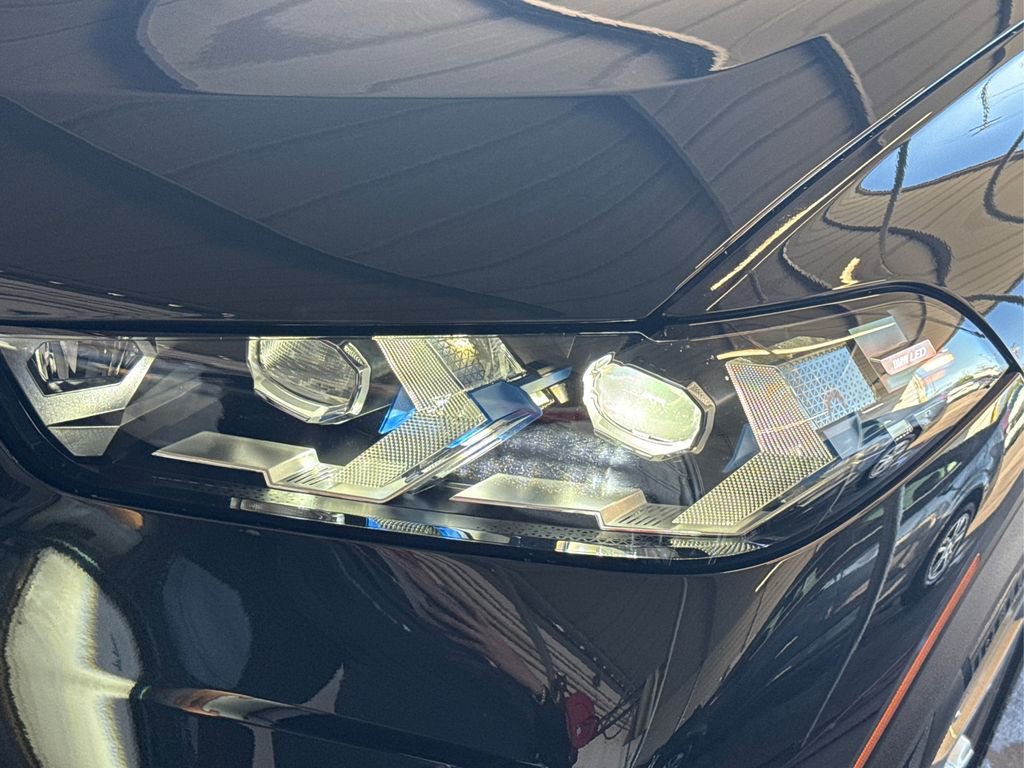 New 2026 BMW X5 xDrive50e w/ Executive Package image 16