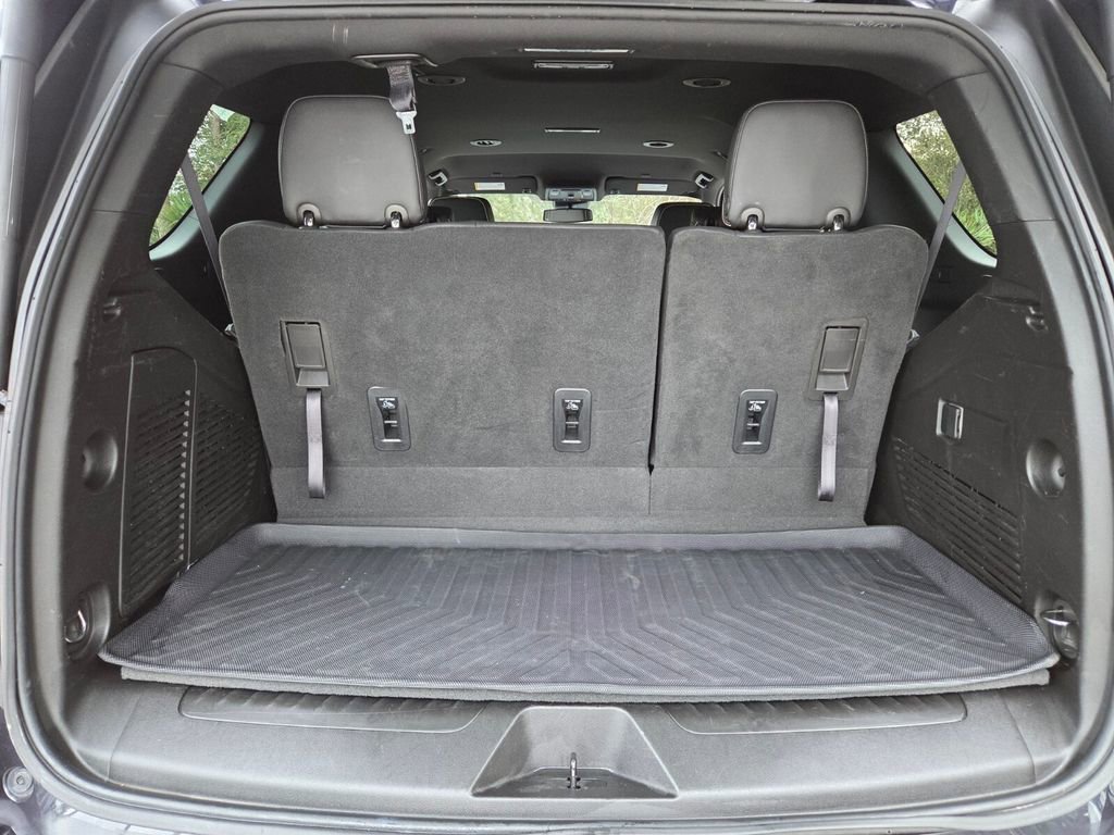 Used 2023 GMC Yukon SLT image 14