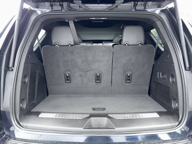 Used 2023 Chevrolet Tahoe Premier AWD/4WD image 15
